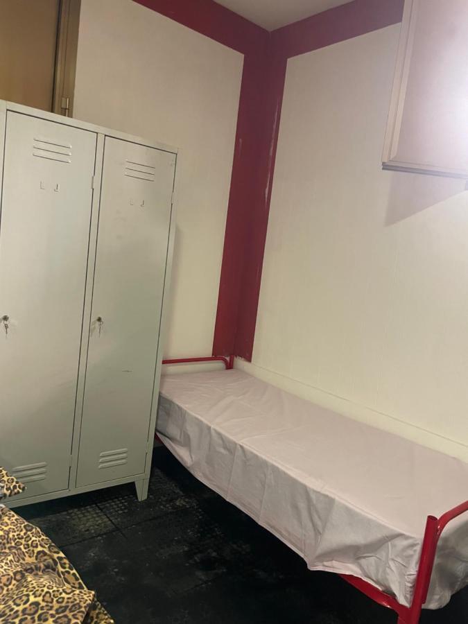 Hostal Garbatella Hostal *